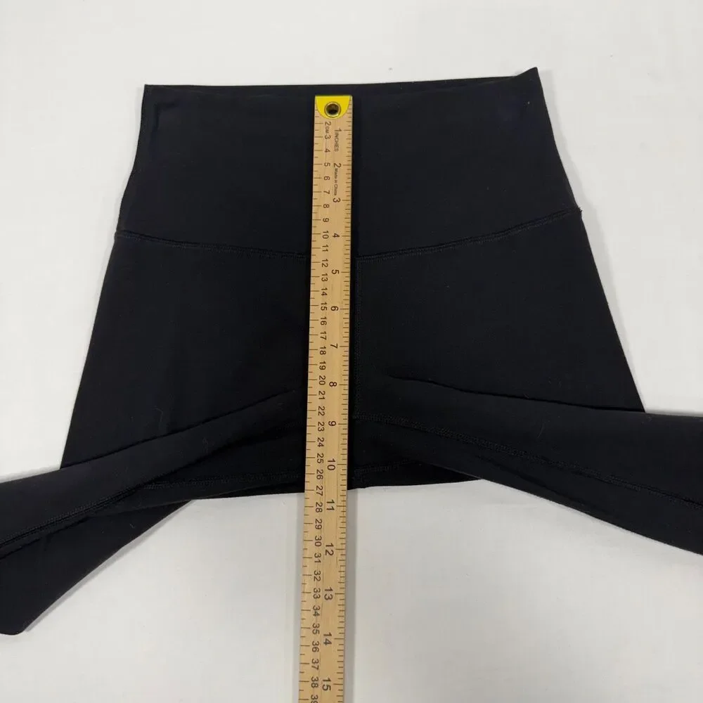 High-Rise lululemon Black Luxtreme 7/8 Wunder Under Tight Size 4